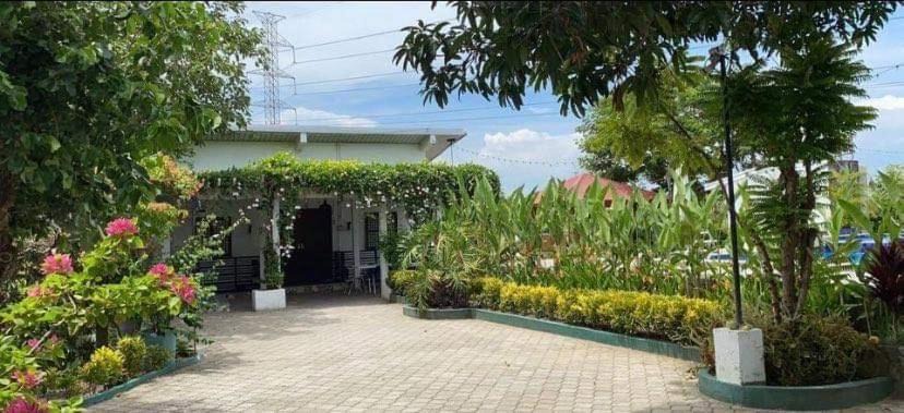 Calumpit House | Elizabeths Secret Garden Guest House