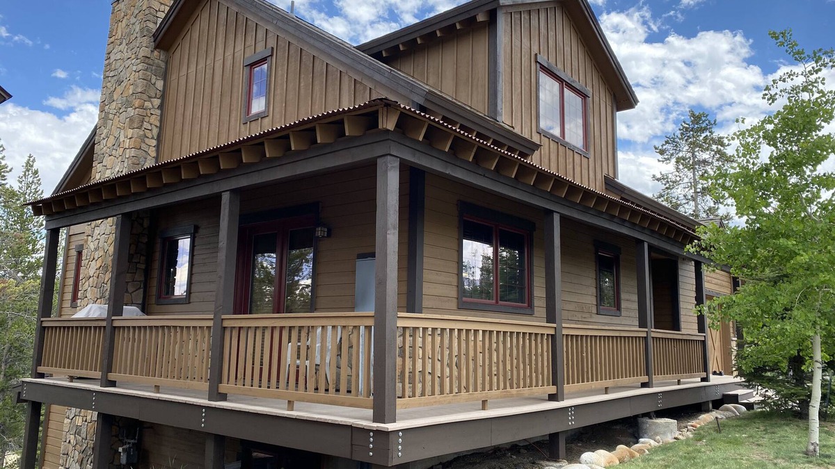 Fraser House | Elk Court Luxury Mountain Retreat, Sleeps up to 16 people