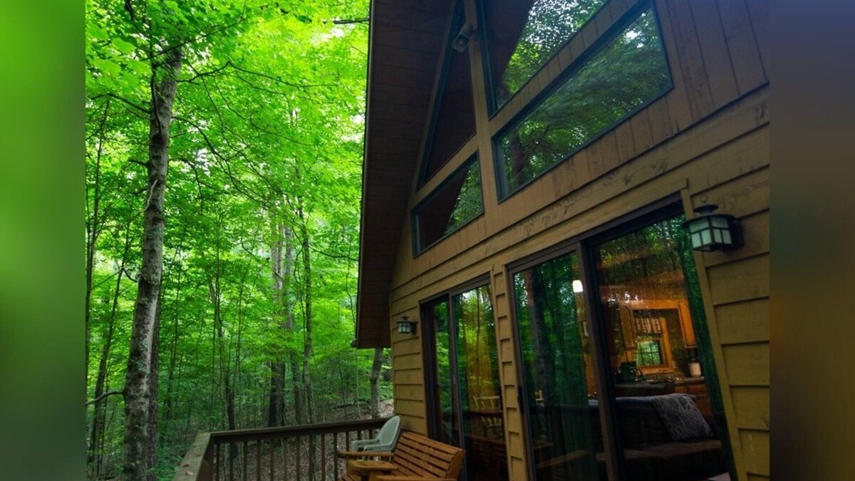 South Bloomingville Cabin | Elk - Hosted by The Chalets