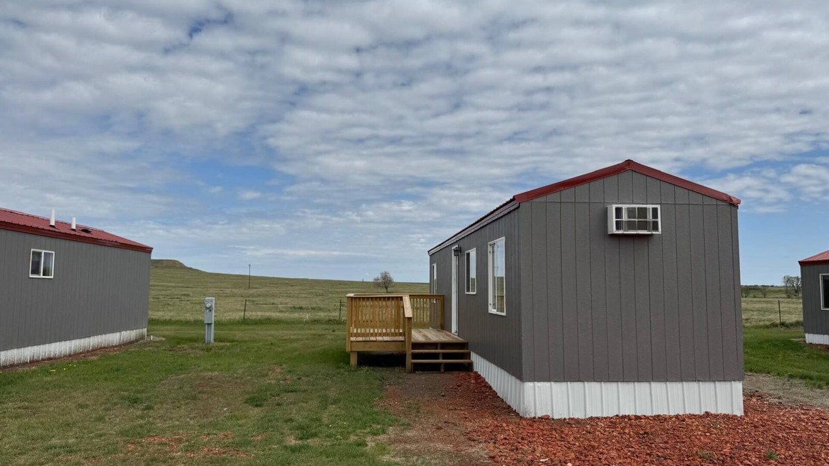 Belfield Cabin | Elkhorn Cabin Summary