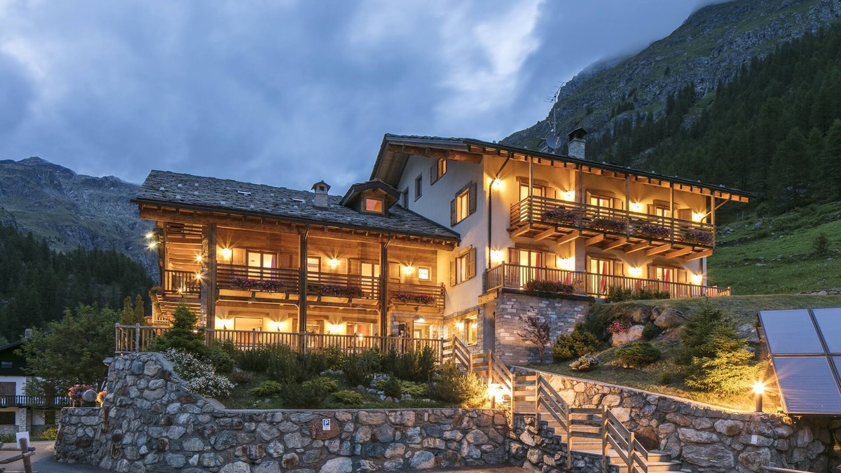Tschaval Hotel | Ellex Eco Hotel