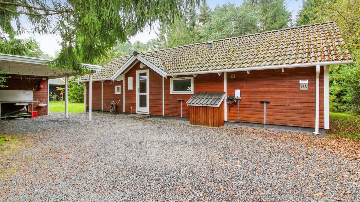 Skygge House | "Ellica" - 50km from the sea by Interhome
