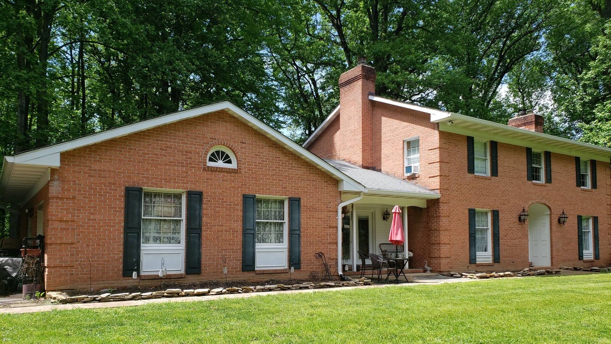 Granite House | Ellicott City Colonial / 45% Monthly Discounts
