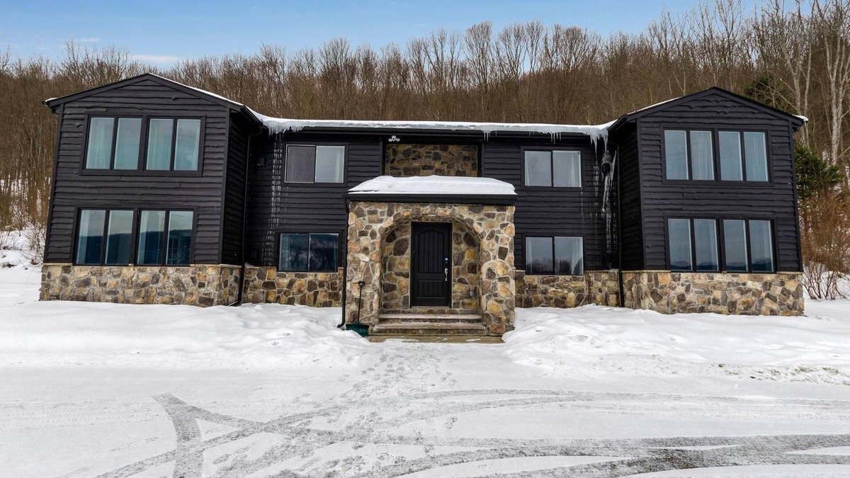 Great Valley Apartment | Ellicottville 4 condos 2 miles to Holiday Valley