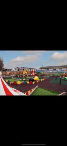 Towyn House | ellies caravan hire 8 berth