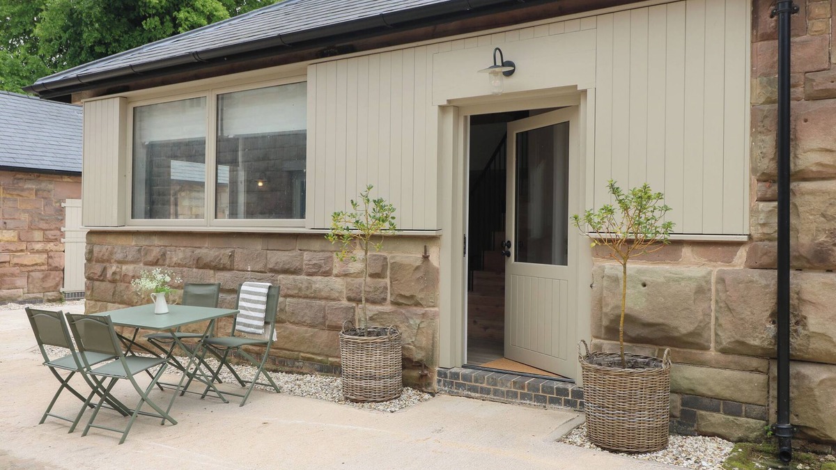 Crich House | ELM COTTAGE - FOLD YARDS, family friendly in Alderwasley