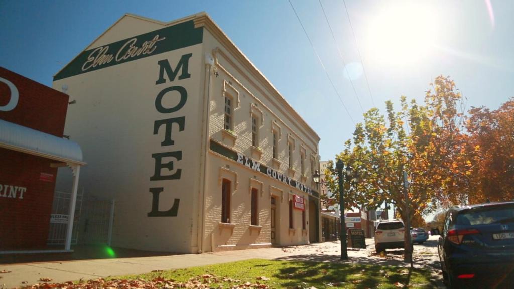 Albury Hotel | Elm Court Motel