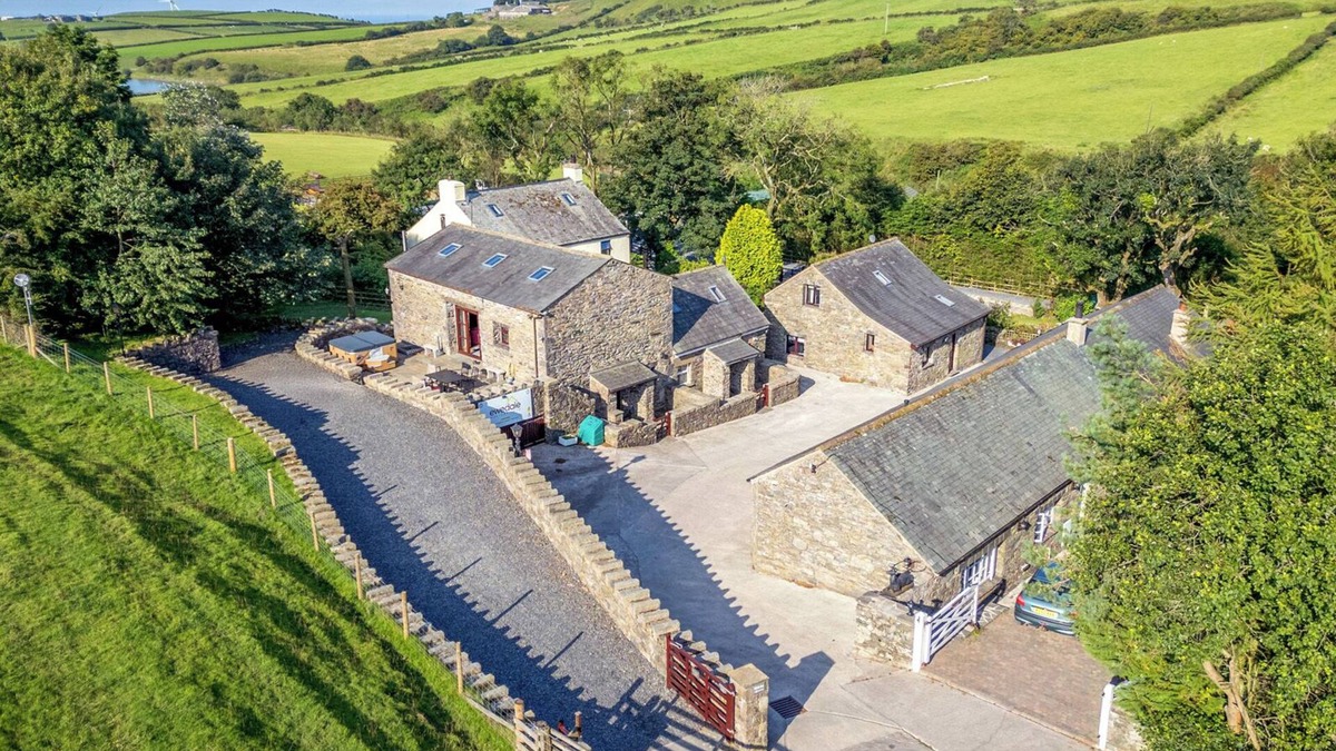 Newland Near Ulverston Cottage | Elm Lodge