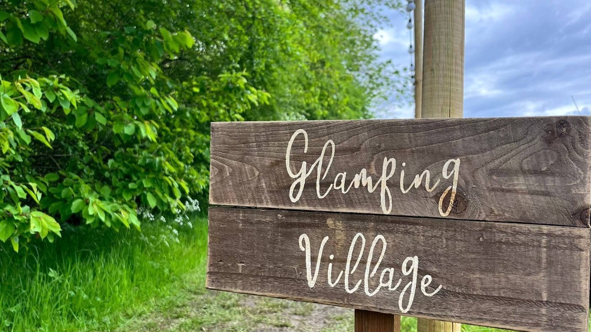 Cutnall Green Apartment | Elmbridge Farm Damson Bell Tent