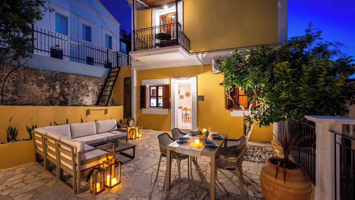 Symi Apartment | Elpidas ApartmentS In Symi