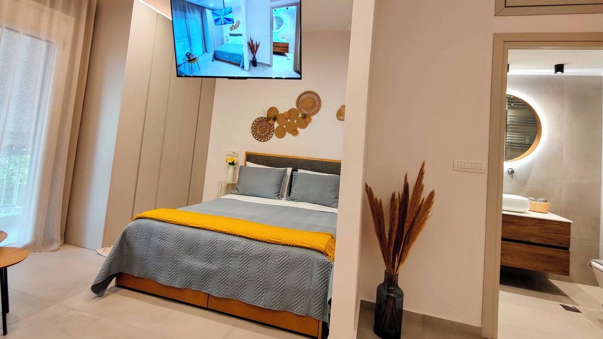 Agia Varvara Apartment | Elpis' cozy & luxury apartment