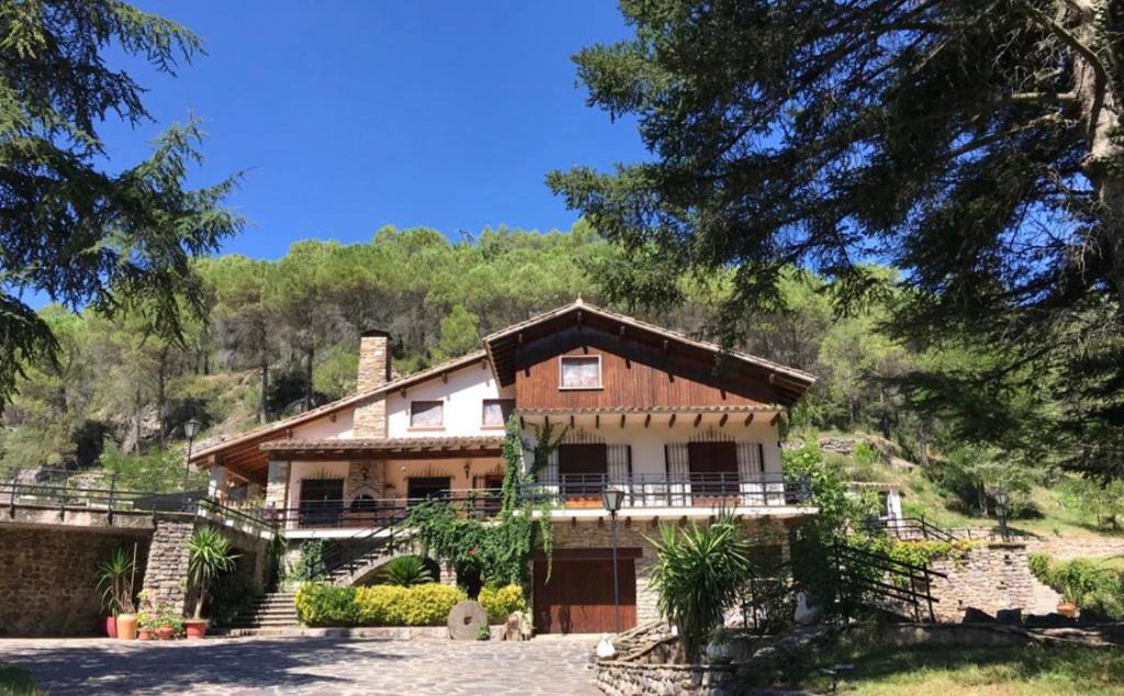 Sant Llorenc de la Muga Bed & Breakfast | Els Avets de la Muga
