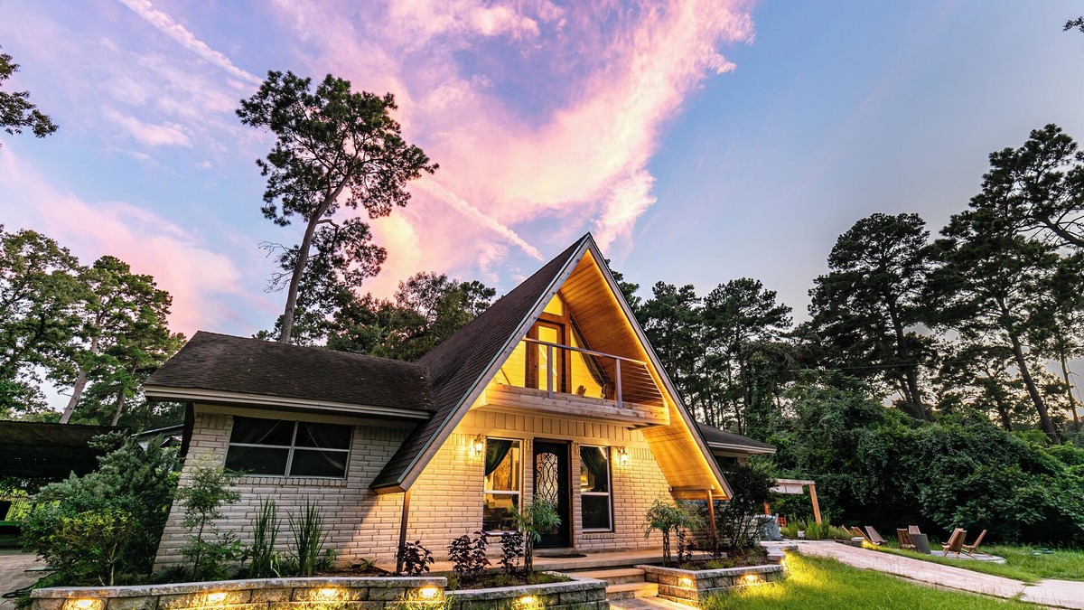 Decker Prairie House | Elvenstar Lodge - Enchanting A-Frame Retreat, Themed Decor, Pond & Nature Views
