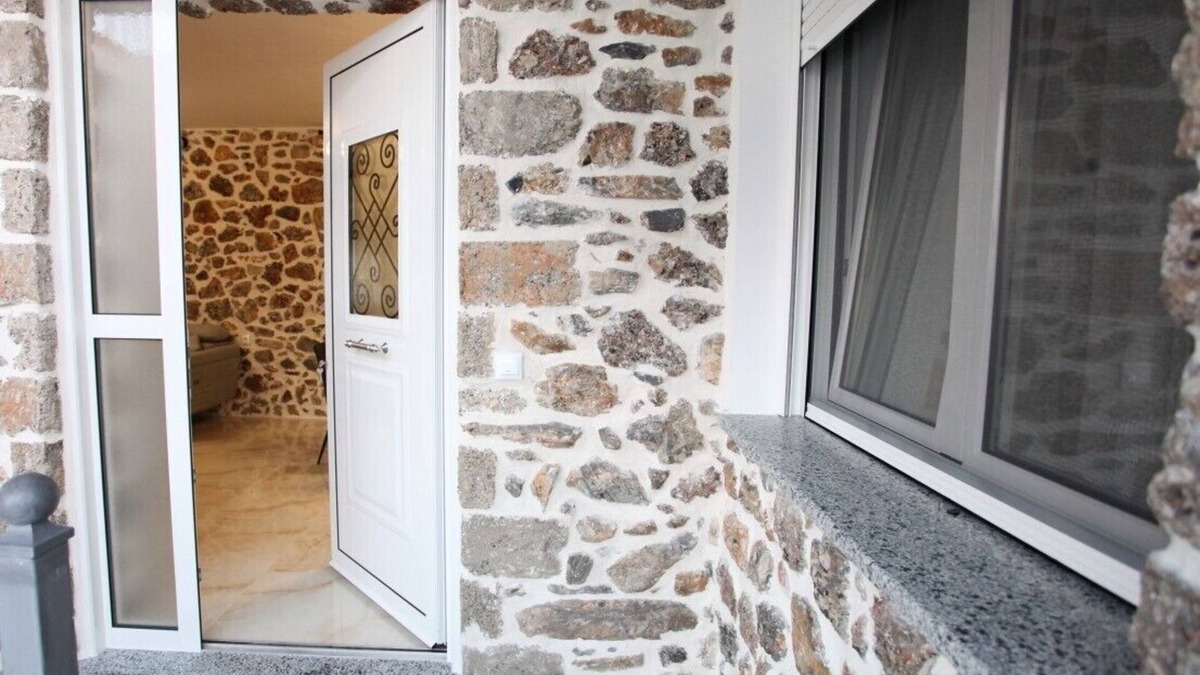 Dio-Olympos Apartment | Elysian Stone Apartment II