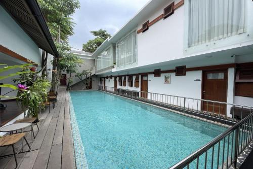Bandung Hotel | Emaki Bumi Singgah