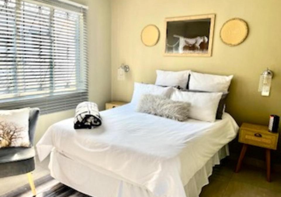 Embalenhle Apartment | Emba Guest lodge No loadshedding