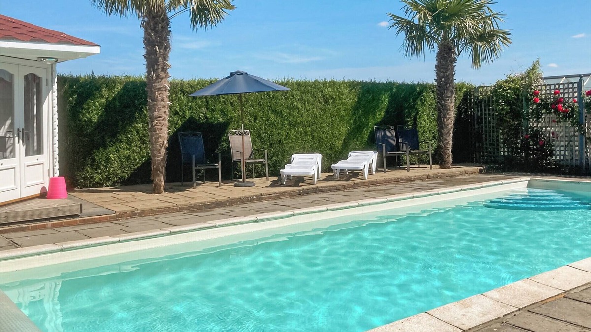 Halstead Cottage | Embark on a journey of relaxation and discovery at Havre De Calme.