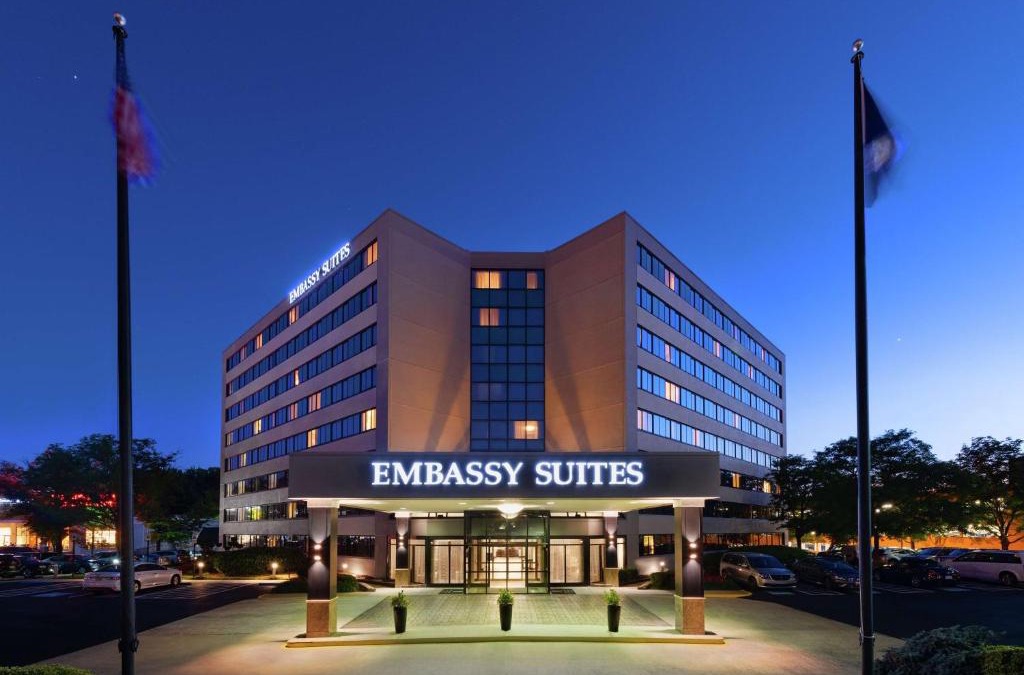 Tysons Hotel | Embassy Suites Tysons Corner