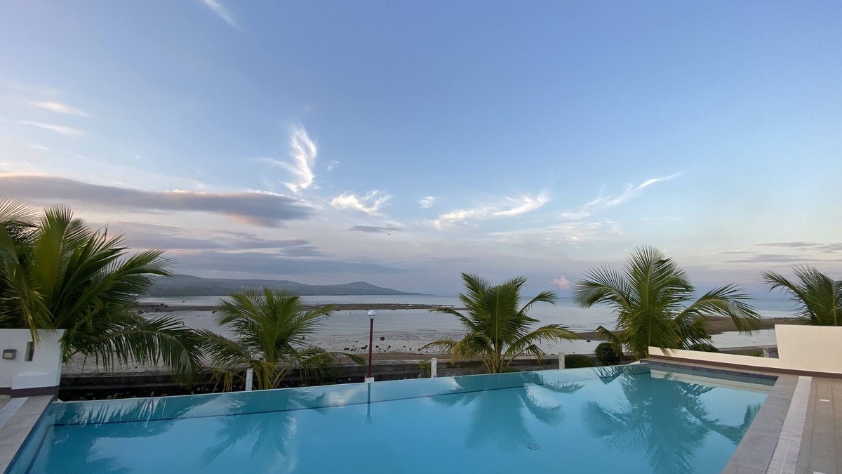 Argao Villa | Embrace quality time with friends and family in the picturesque town of Argao.