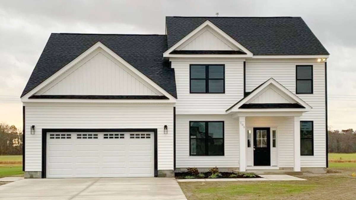 Elizabeth City House | Embrace Tranquility: A modern retreat home where serenity meets style