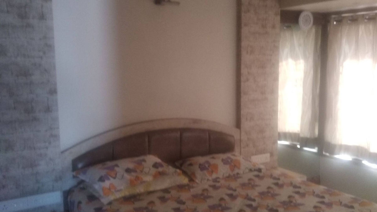 Andheri West Apartment | Embrace your stay!