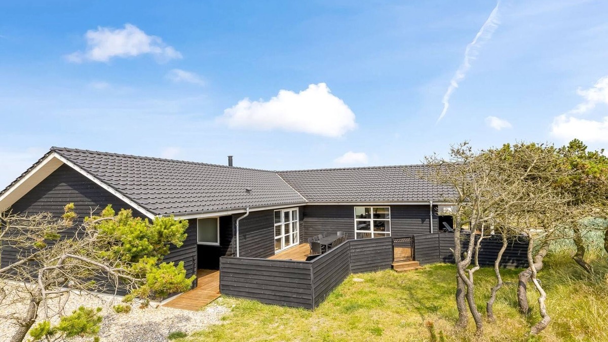 Bjerregard Strand House | "Emeli" - 400m from the sea by Interhome