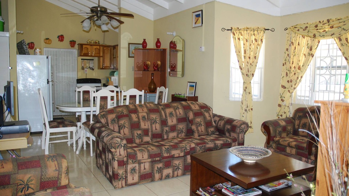 Highgate House | Emerald Estate gated community/Oceanfront
