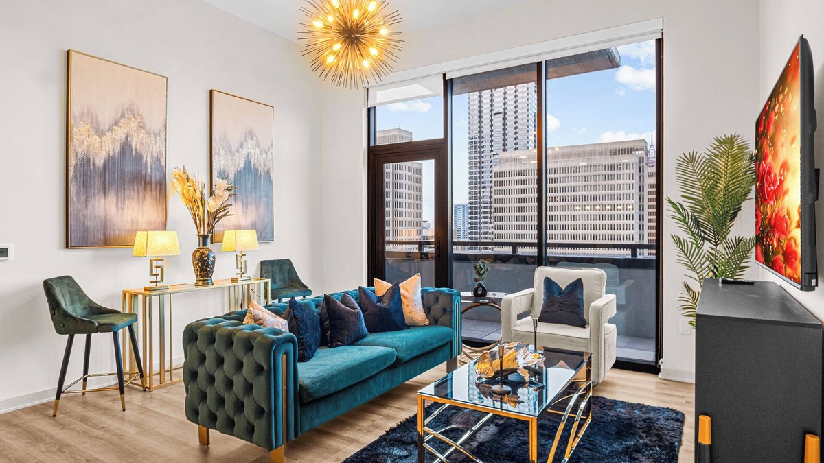 Peachtree Center Condo | Emerald Grand – 27th FLR Penthouse | Luxury Short-Term Rentals in Atlanta, GA