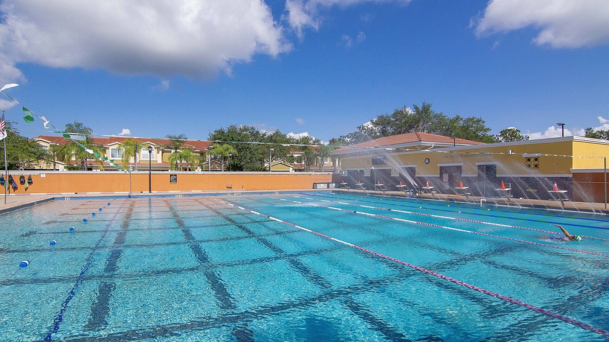 Carrollwood Resort | Emerald Greens Hotel Condo Resort