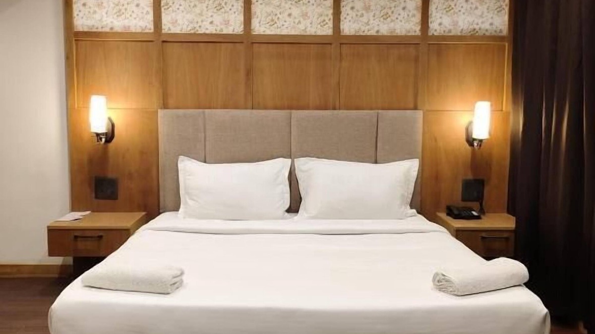 Aizawl Hotel | Emerald Hotel
