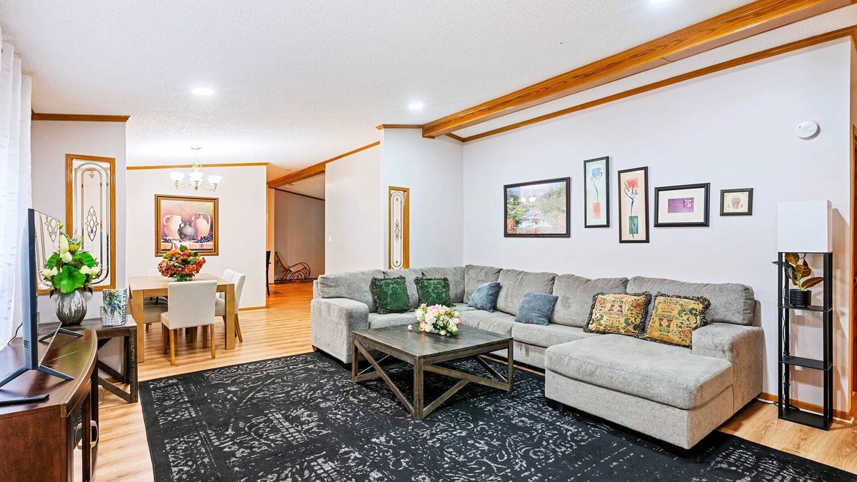 Charlestown House | Emerald Lake Retreat Charlestown