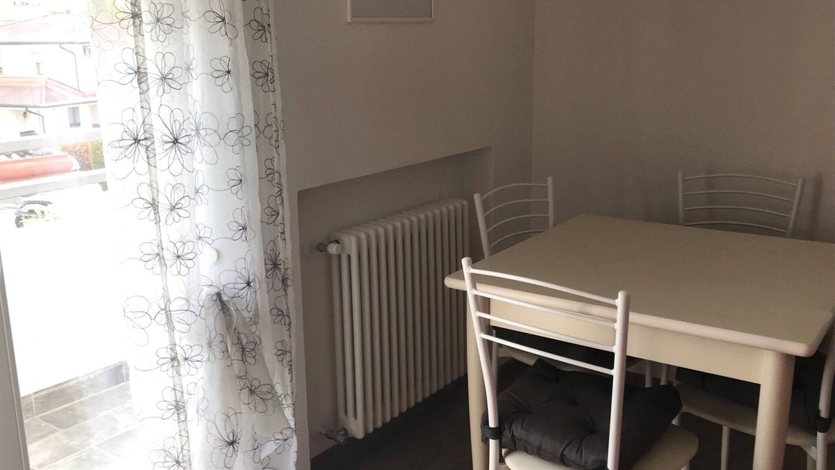Ponte San Nicolo Apartment | Emilio's house located in a quite and residential area
