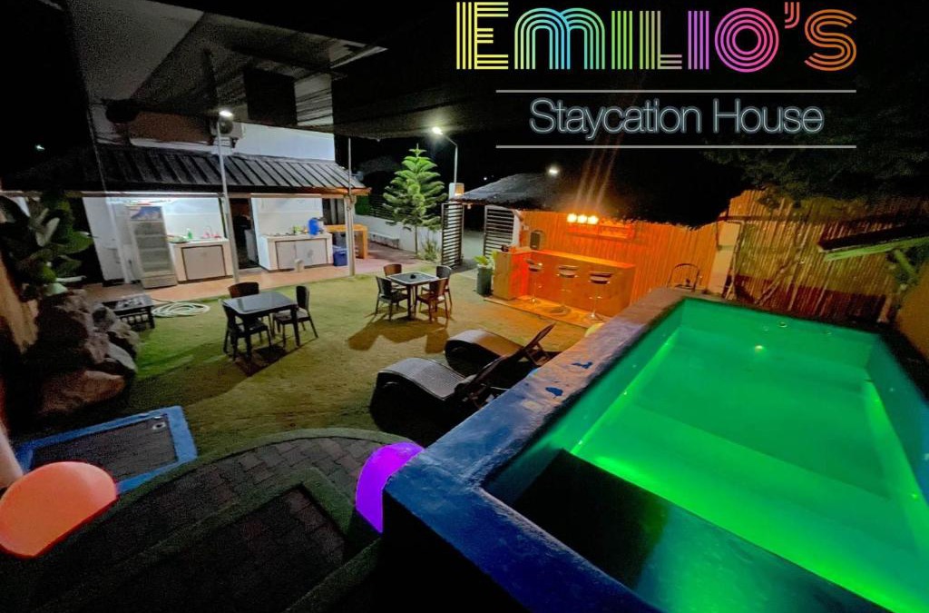 Bay Bed & Breakfast | Emilio's Staycation House