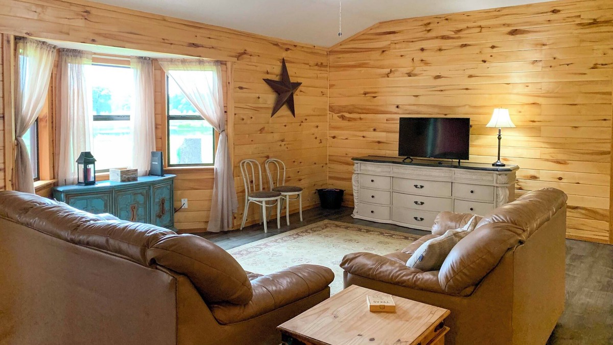 Emory House | Emory Escape w/Pond Access < 13 Mi to Lake!