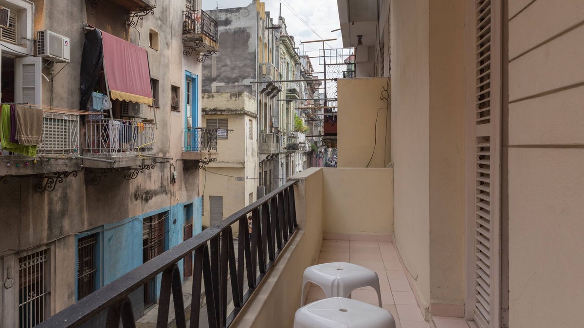 Old Havana Hotel | Empedrado 505