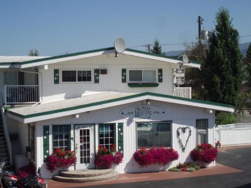Okanagan-Similkameen Hotel | Empire Motel