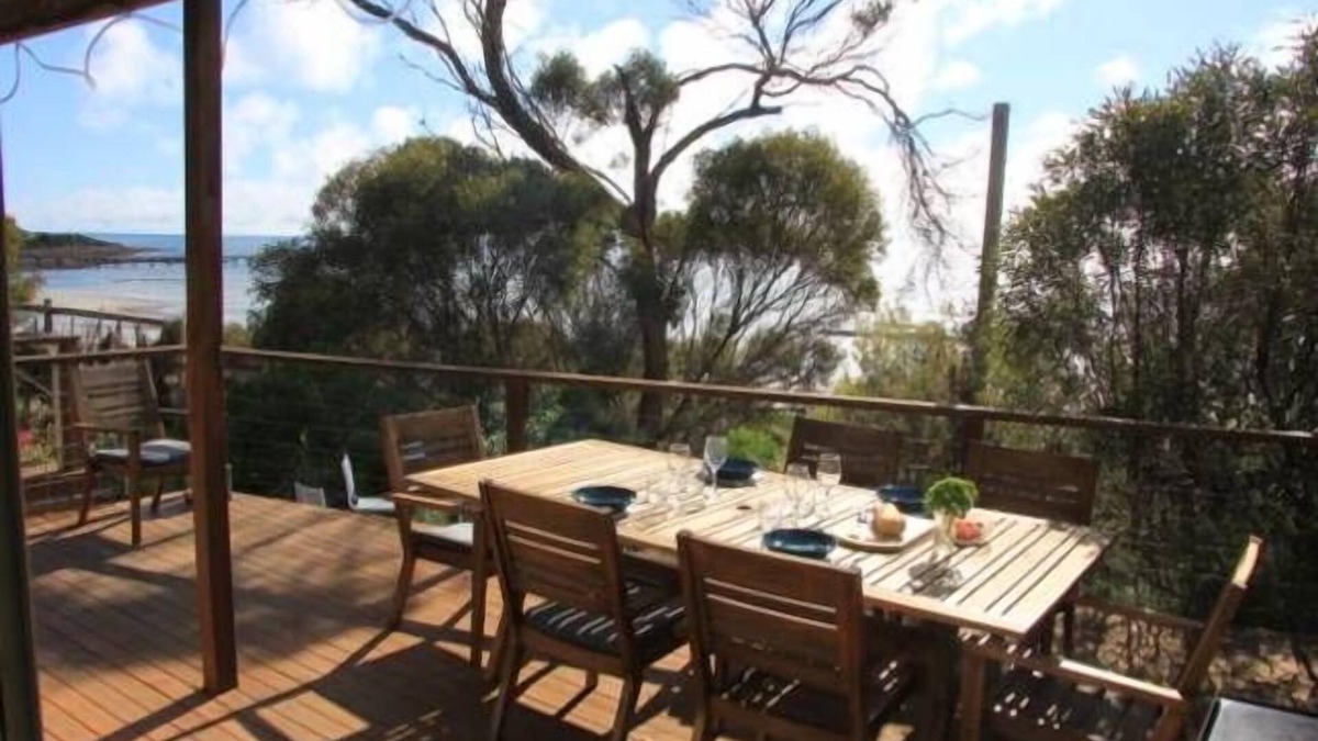 Emu Bay House | Emu Bay Stay - beach house in the dunes