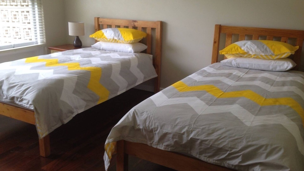Emu Point Cottage | Emu Point Beach Cottages: Oyster Cottage- pet friendly accommodation