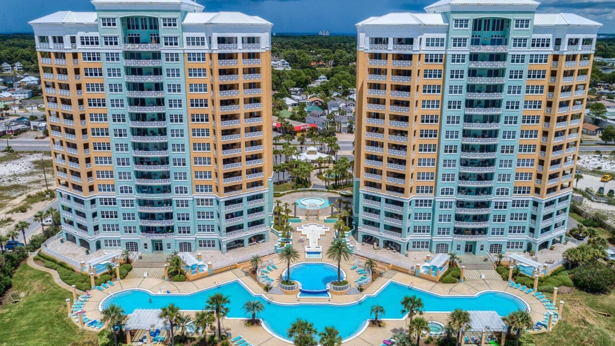 Silver Sands Beach Condo | En Soleil Beach Resort By Panhandle Getaways