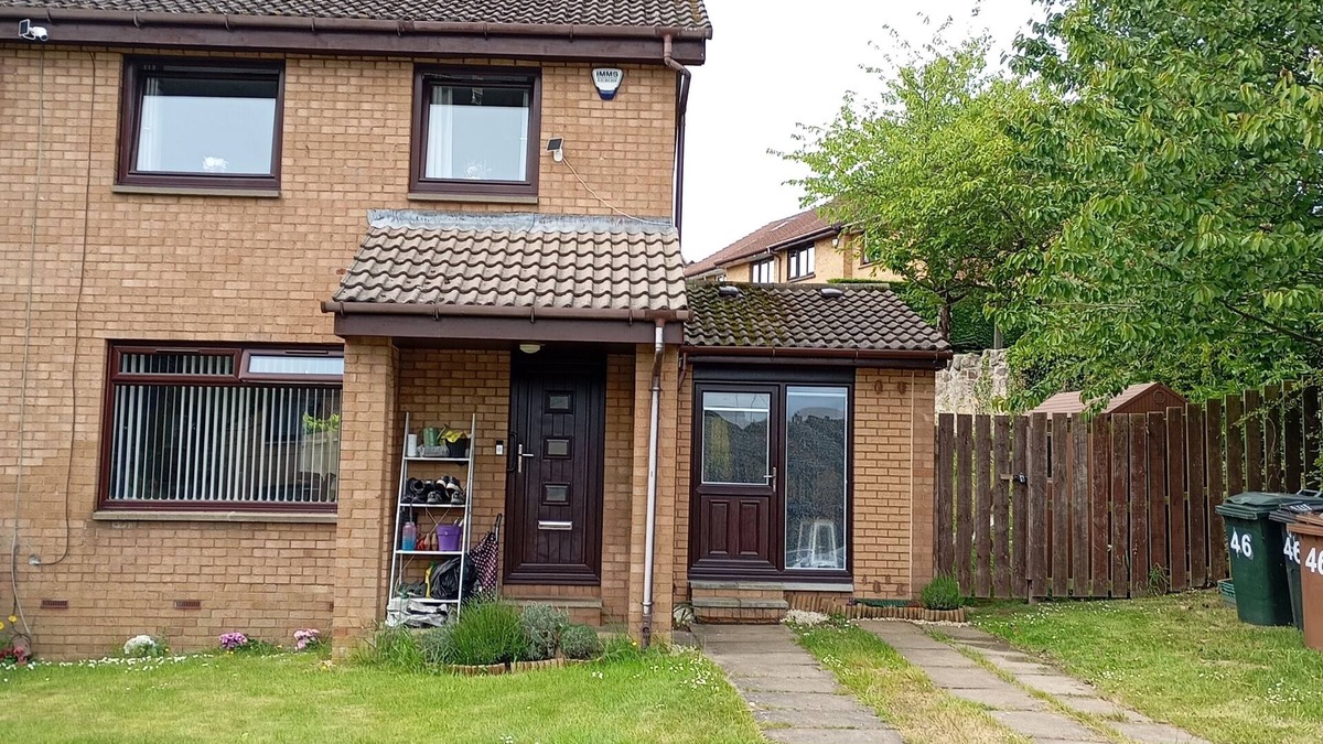 Gilmerton Apartment | En-suite with private entrance in Edinburgh
