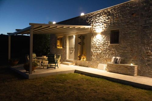 Mavrovouni House | Enada Suite & Olive Farm