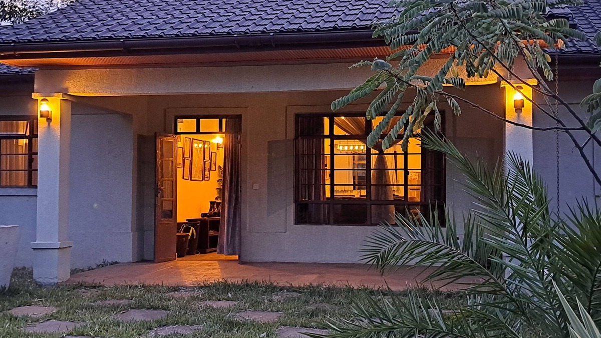 Kenya House | Enaiteru