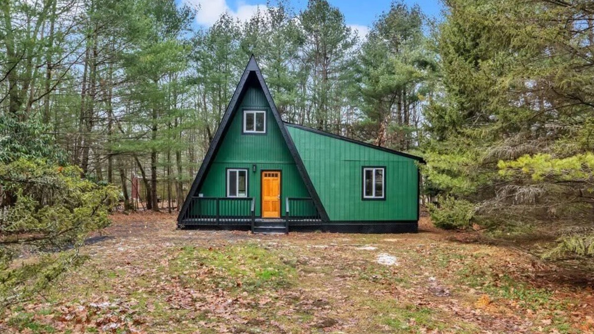 Pocono Summit Cabin | Enchanted A-Frame Cabin | Hot Tub | Firepit