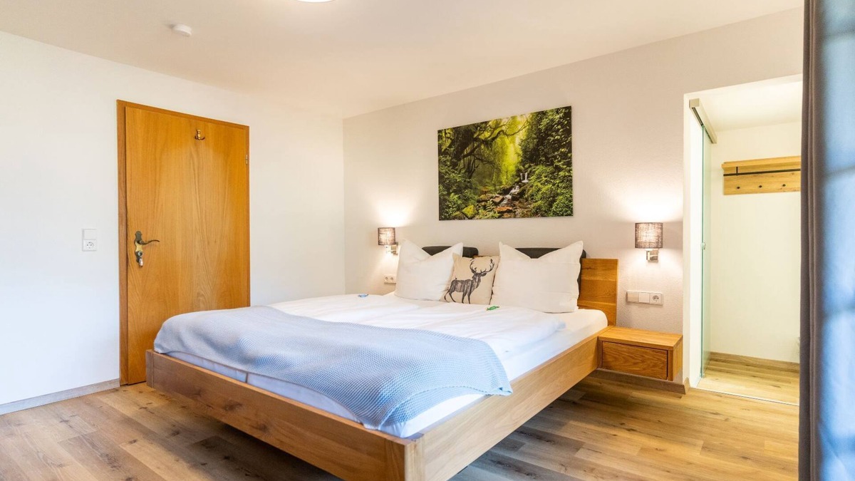 Blasiwald Apartment | Enchanted forest room