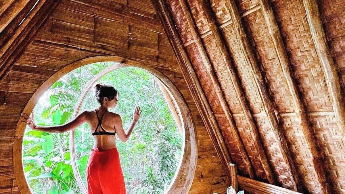 Lazi Cabin | Enchanted River cabin with private garden and kitchen