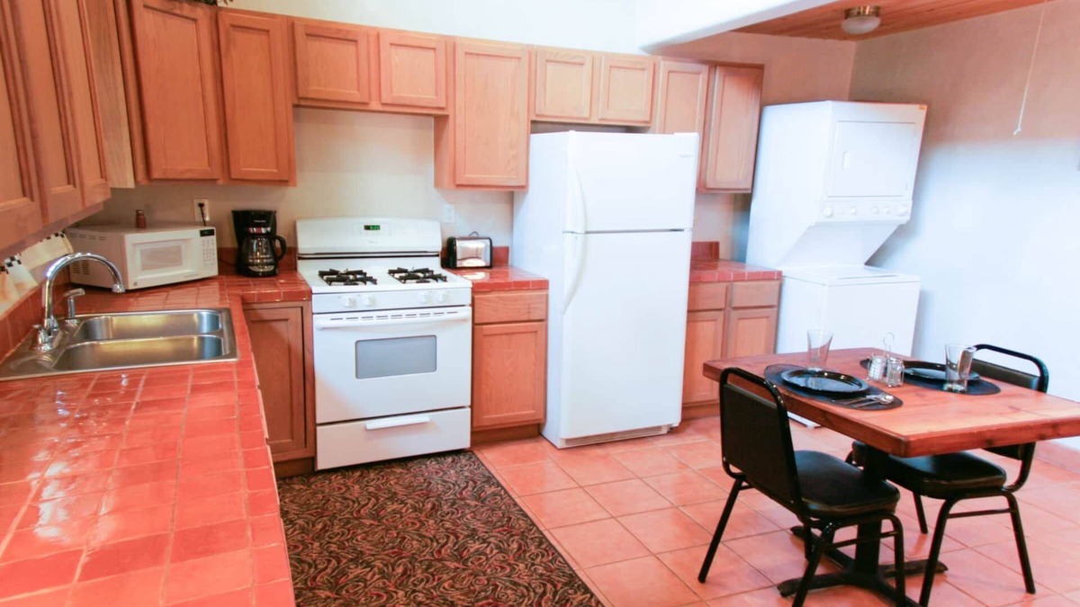 Taos Cottage | ENCHANTED SUITE
