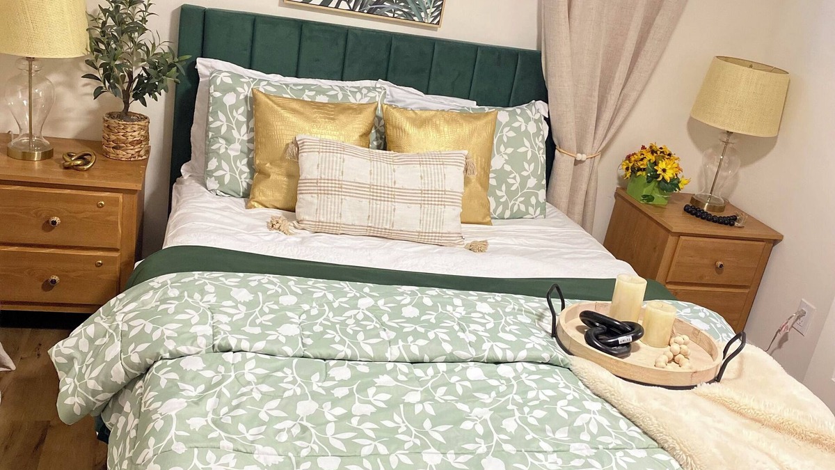 Pocatello House | Enchanting 2-bedroom house across ISU in Pocatello