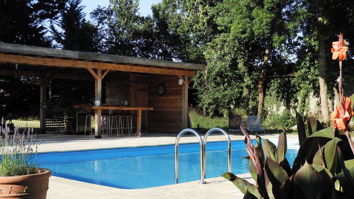 Razac-d'Eymet House | Enchanting 200 year old 2-bedroom gîte with pool, 7 minutes drive to Eymet