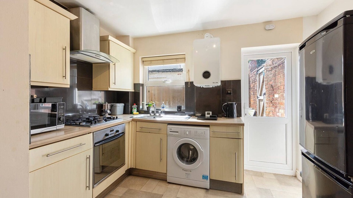 Reading House | Enchanting 3-bedroom house with WiFi in Reading