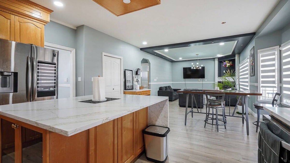 Delta Villa | Enchanting 5-bedroom villa with AC in Delta
